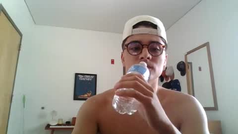 Snapshot of jackstrongof chatting on June 13, 4:38 pm ImZacharyTyler online show from June 13, 4:38 pm