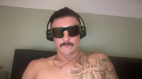 Snapshot of jackwilsonukforyou chatting on June 4, 10:38 pm Jack Wilson online show from June 4, 10:38 pm