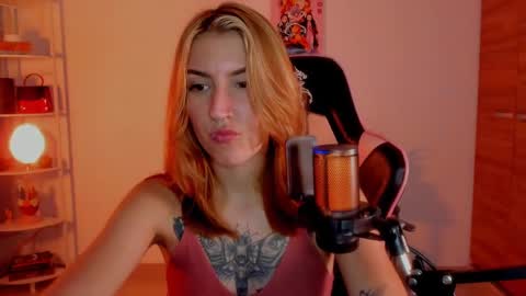 Linda Sofia help me get to 100 thumbs up online show from January 30, 4:06 am