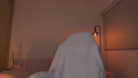 Linda Sofia help me get to 100 thumbs up online show from September 14, 3:38 am