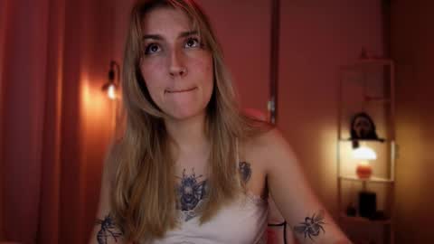 Snapshot of jacky_croft chatting on March 13, 1:12 am Linda Sofia help me get to 100 thumbs up online show from March 13, 1:12 am