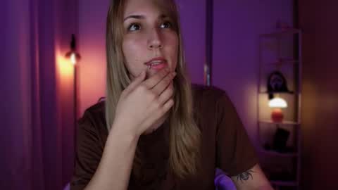 Snapshot of jacky_croft chatting on March 22, 2:26 am Linda Sofia help me get to 100 thumbs up online show from March 22, 2:26 am