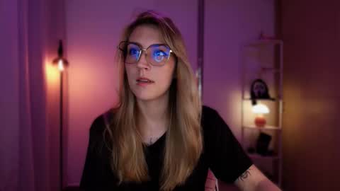 Snapshot of jacky_croft chatting on March 25, 1:00 am Linda Sofia help me get to 100 thumbs up online show from March 25, 1:00 am