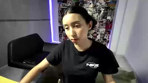 jackyrosee2323 online show from October 1, 12:49 am