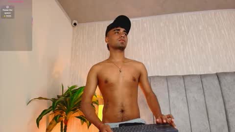 Snapshot of jacob_606 chatting on January 15, 4:33 pm Jacobo online show from January 15, 4:33 pm