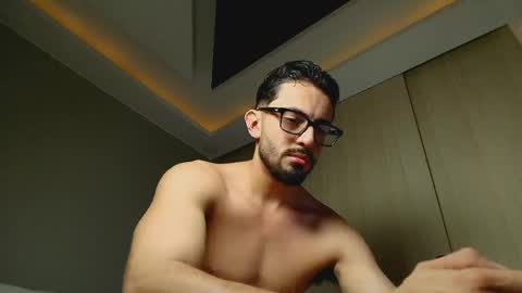 jacob__adams online show from April 5, 1:14 am
