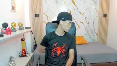 jacob_blackwell online show from January 18, 7:06 pm