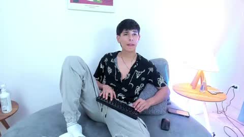 jacob_colliins online show from May 23, 3:34 am
