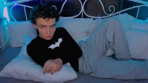 Jacob online show from May 30, 2:47 pm