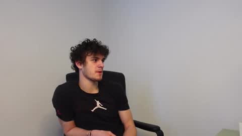 JACOB DEVON online show from February 25, 7:40 am