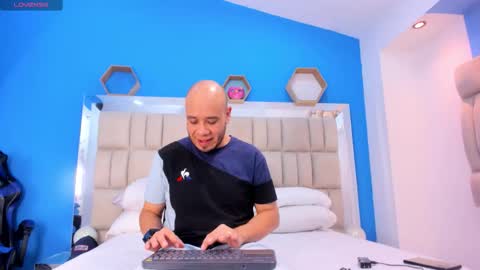 Snapshot of jacob_garcia_ chatting on November 20, 7:24 pm jacob_garcia_ online show from November 20, 7:24 pm