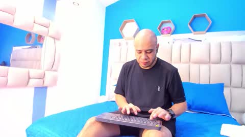 Snapshot of jacob_garcia_ chatting on November 25, 12:05 pm jacob_garcia_ online show from November 25, 12:05 pm