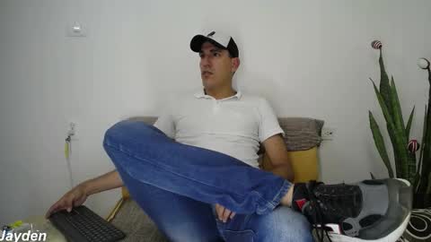 Jacob And Jayden online show from November 26, 7:15 pm