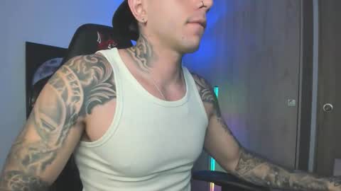 jacobb116 online show from October 17, 12:14 am