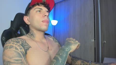 jacobb116 online show from November 25, 1:16 am