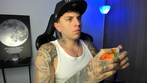 jacobb116 online show from January 13, 1:00 am