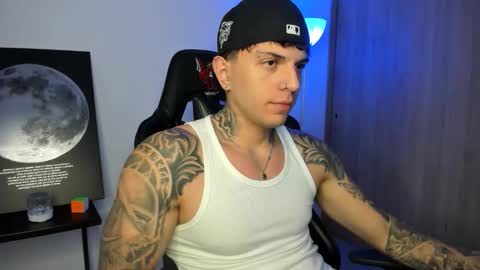 jacobb116 online show from January 15, 1:32 am