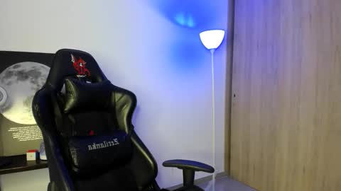 jacobb116 online show from February 3, 2:53 am