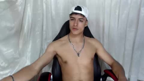 Snapshot of jacobbakerr chatting on November 19, 4:34 am Jacobbakerr online show from November 19, 4:34 am