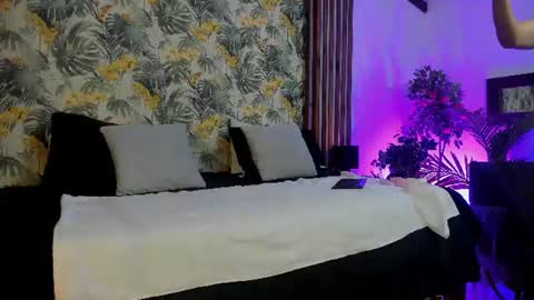 jacobdraven online show from July 3, 2:07 am