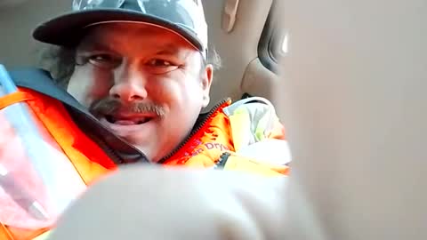 Snapshot of jacobledyit21 chatting on November 2, 10:12 pm Shakey j online show from November 2, 10:12 pm