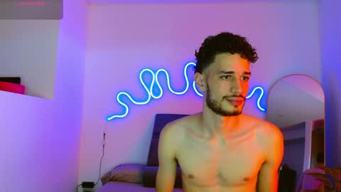 Snapshot of jacobmurphy2103 chatting on January 20, 4:55 pm JACOB ROBIN online show from January 20, 4:55 pm