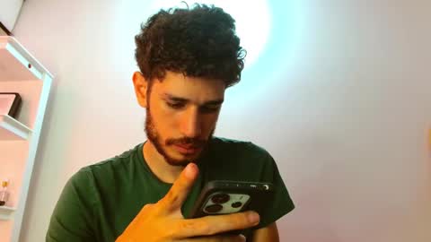 Snapshot of jacobmurphy2103 chatting on September 11, 3:23 pm JACOB ROBIN online show from September 11, 3:23 pm