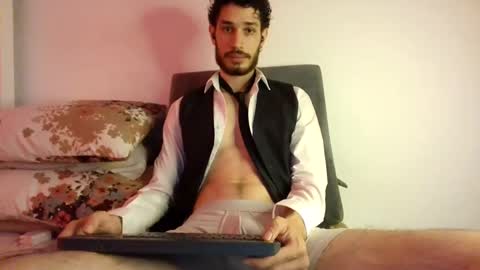 Snapshot of jacobmurphy2103 chatting on November 1, 3:14 pm JACOB ROBIN online show from November 1, 3:14 pm