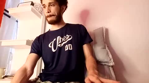 Snapshot of jacobmurphy2103 chatting on November 18, 7:51 pm JACOB ROBIN online show from November 18, 7:51 pm