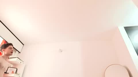 Snapshot of jacobmurphy2103 chatting on March 23, 1:48 pm JACOB ROBIN online show from March 23, 1:48 pm