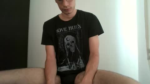 Snapshot of jacobmurphy2103 chatting on March 29, 7:58 pm JACOB ROBIN online show from March 29, 7:58 pm