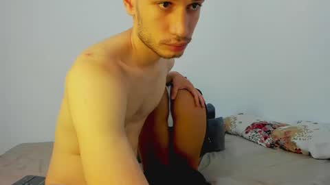 Snapshot of jacobmurphy2103 chatting on May 17, 6:15 pm JACOB ROBIN online show from May 17, 6:15 pm