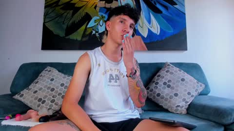 Snapshot of jacobo__parker21 chatting on January 1, 9:09 pm jacobo parker online show from January 1, 9:09 pm