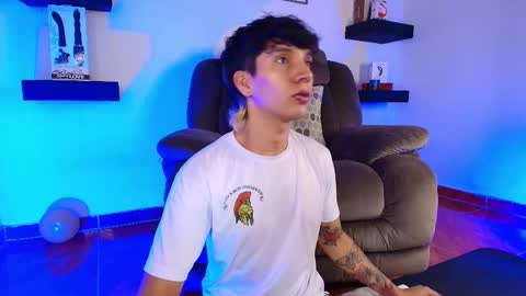 Snapshot of jacobo__parker21 chatting on February 9, 9:39 pm jacobo parker online show from February 9, 9:39 pm