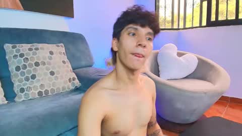 Snapshot of jacobo__parker21 chatting on February 17, 8:36 pm jacobo parker online show from February 17, 8:36 pm