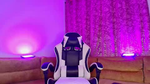 Snapshot of jacobo__parker21 chatting on November 26, 9:32 am jacobo parker online show from November 26, 9:32 am