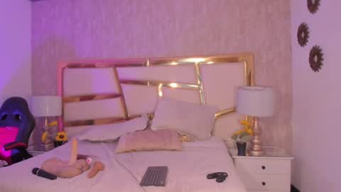 jacobrusso online show from July 17, 5:25 am