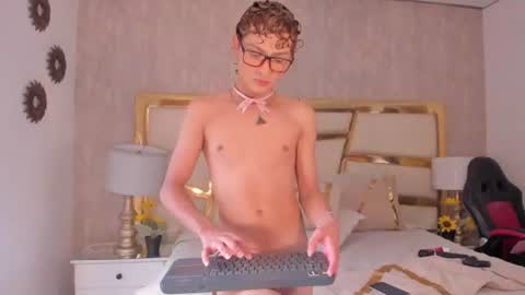 jacobrusso online show from July 18, 6:34 pm
