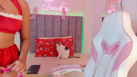 Snapshot of jacobss_gh chatting on December 24, 9:55 pm JACOBSS online show from December 24, 9:55 pm