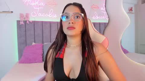 Snapshot of jacobss_gh chatting on February 17, 10:03 pm JACOBSS online show from February 17, 10:03 pm