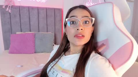 Snapshot of jacobss_gh chatting on March 11, 12:22 am JACOBSS online show from March 11, 12:22 am