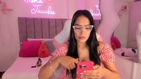 Snapshot of jacobss_gh chatting on October 1, 9:10 pm JACOBSS online show from October 1, 9:10 pm