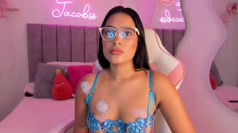 Snapshot of jacobss_gh chatting on October 8, 9:12 pm JACOBSS online show from October 8, 9:12 pm