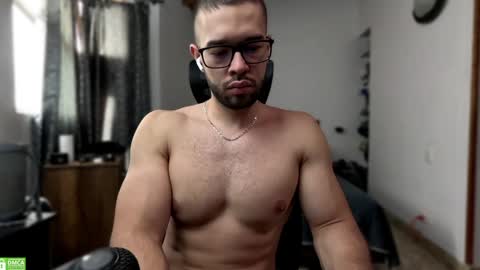 Snapshot of jacobt77 chatting on December 17, 2:11 pm Jacob online show from December 17, 2:11 pm