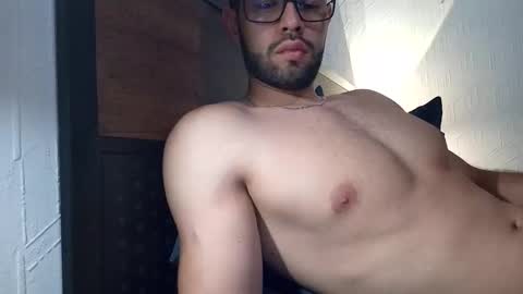 Snapshot of jacobt77 chatting on January 14, 1:26 am Jacob online show from January 14, 1:26 am