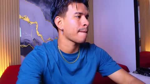Snapshot of jacobwolf__ chatting on May 15, 7:32 pm Jacob Wolf online show from May 15, 7:32 pm