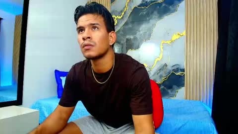 Snapshot of jacobwolf__ chatting on June 2, 7:38 pm Jacob Wolf online show from June 2, 7:38 pm