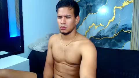 Snapshot of jacobwolf__ chatting on June 10, 8:08 pm Jacob Wolf online show from June 10, 8:08 pm