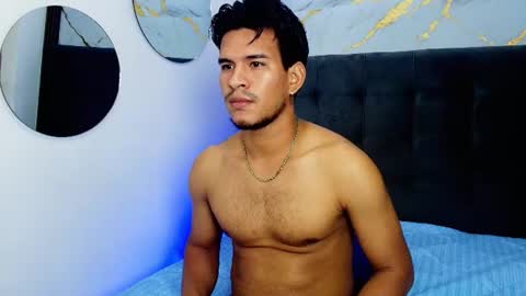 Snapshot of jacobwolf__ chatting on June 14, 2:24 am Jacob Wolf online show from June 14, 2:24 am