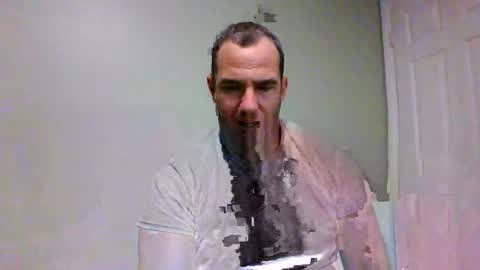 Snapshot of jacoff38 chatting on April 18, 9:59 pm jacoff38 online show from April 18, 9:59 pm